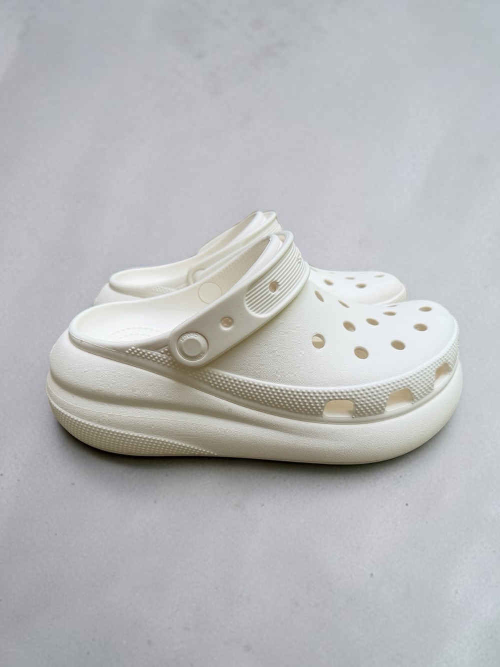 New Crocs Classic Crush Clog White Slip On Platform Sandals